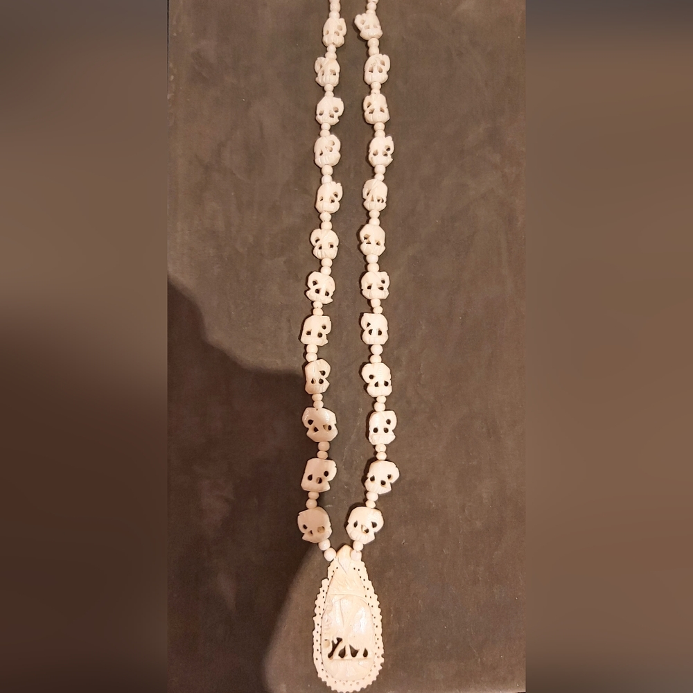 African Carved Bone Elephant Necklace 24"